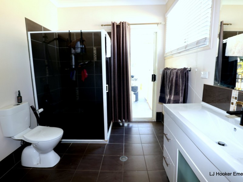 62 Campbell Street, Emerald QLD 4720