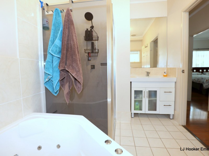 62 Campbell Street, Emerald QLD 4720