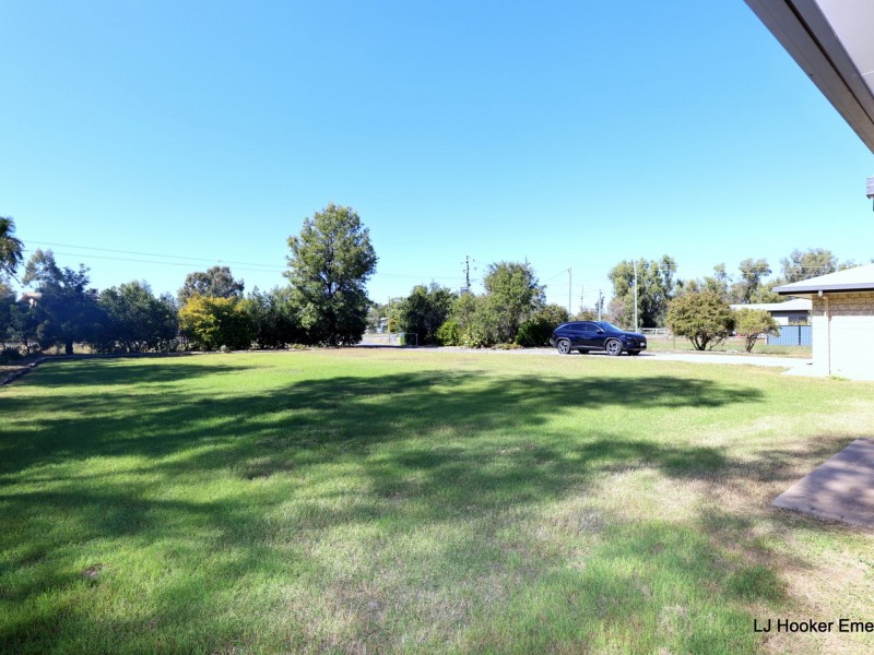 25 Silica Road, Emerald QLD 4720