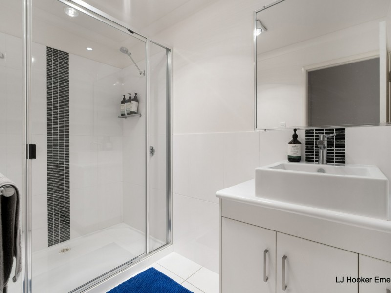 Unit 3/44 Lakeside Drive, Emerald QLD 4720