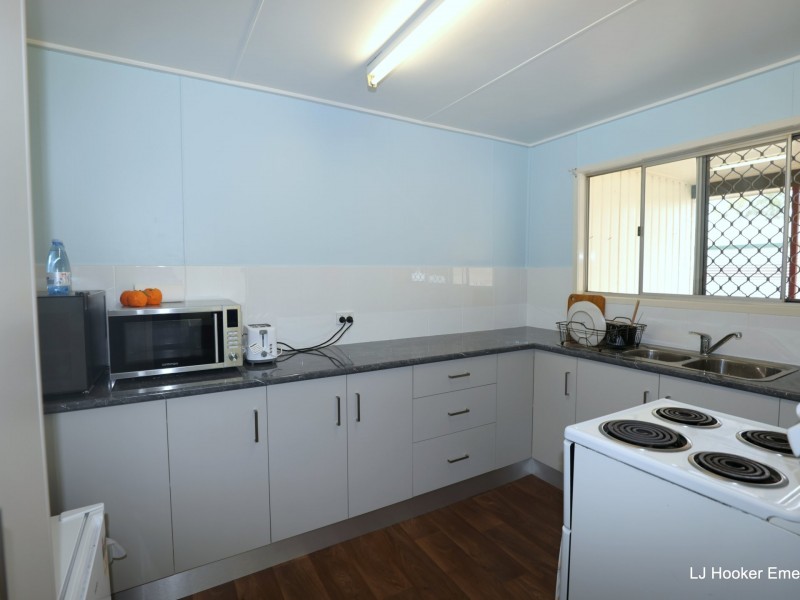 31 Church Lane, Emerald QLD 4720