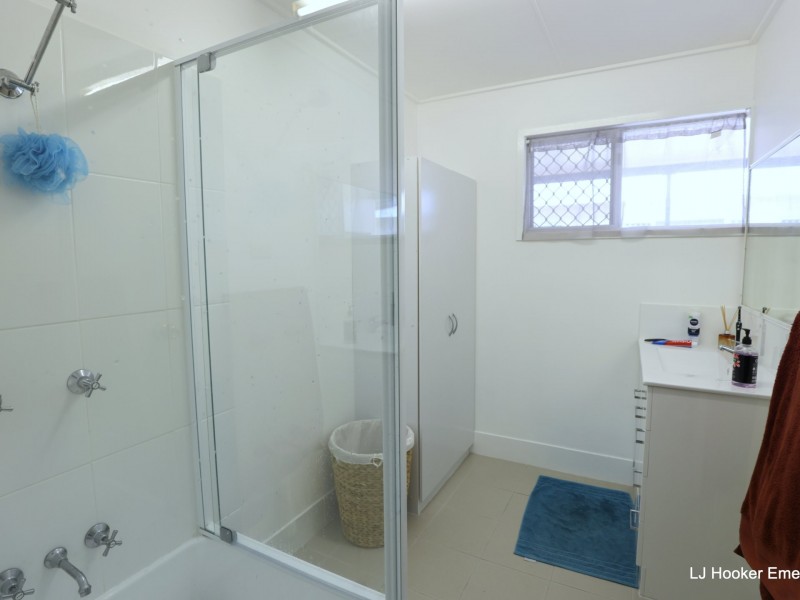 31 Church Lane, Emerald QLD 4720