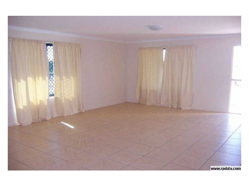 15 Mooney Street, Emerald QLD 4720