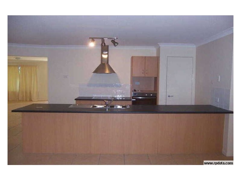 15 Mooney Street, Emerald QLD 4720