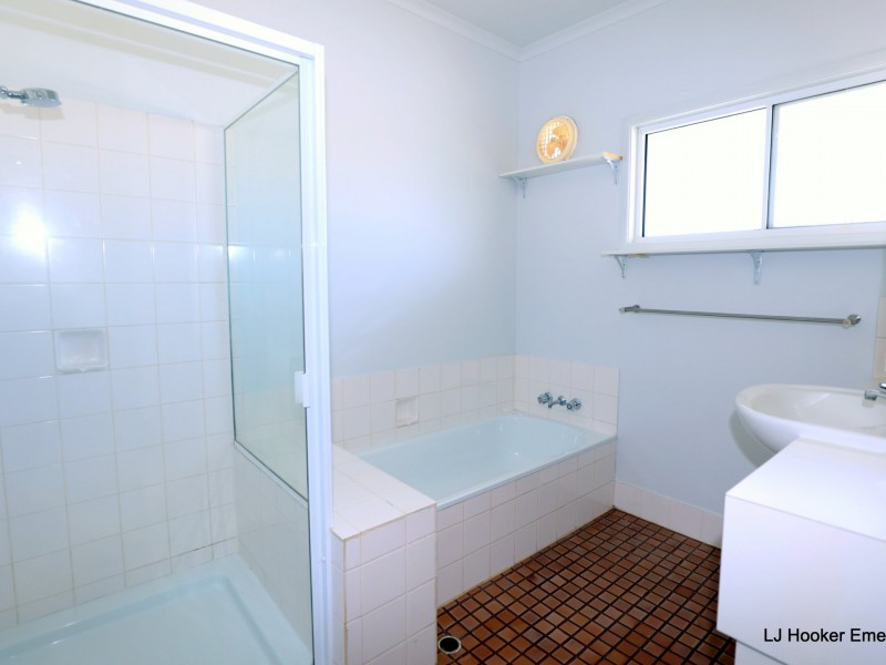 189 Borilla Street, Emerald QLD 4720