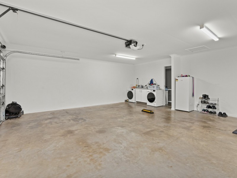 87 Loch Street, Emerald QLD 4720