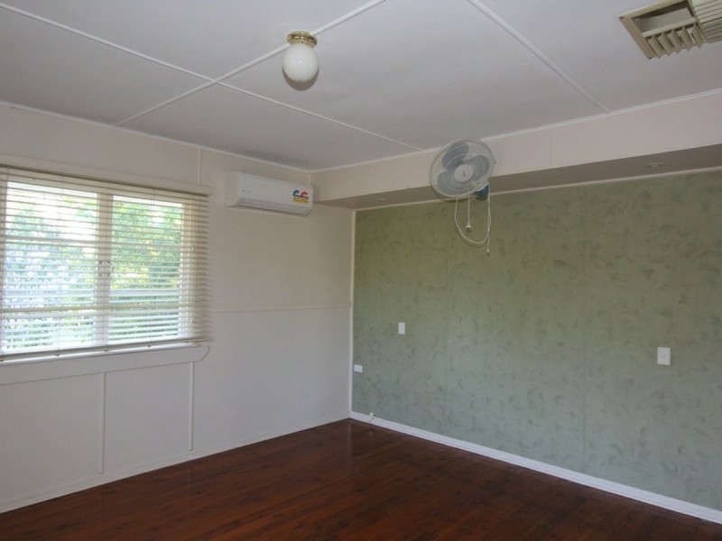 6 Round Tree Drive, Emerald QLD 4720
