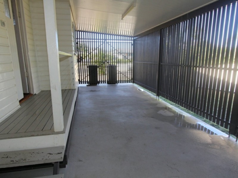 6 Round Tree Drive, Emerald QLD 4720