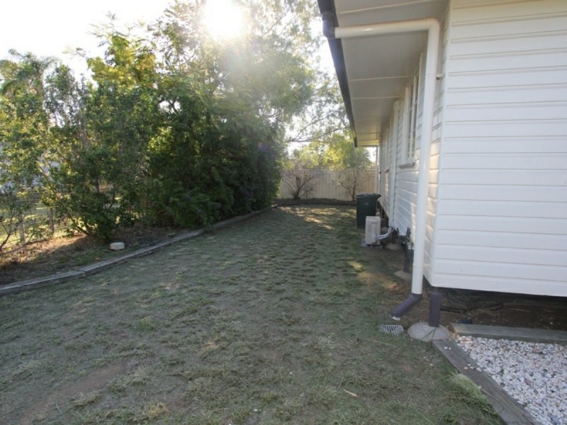 6 Round Tree Drive, Emerald QLD 4720