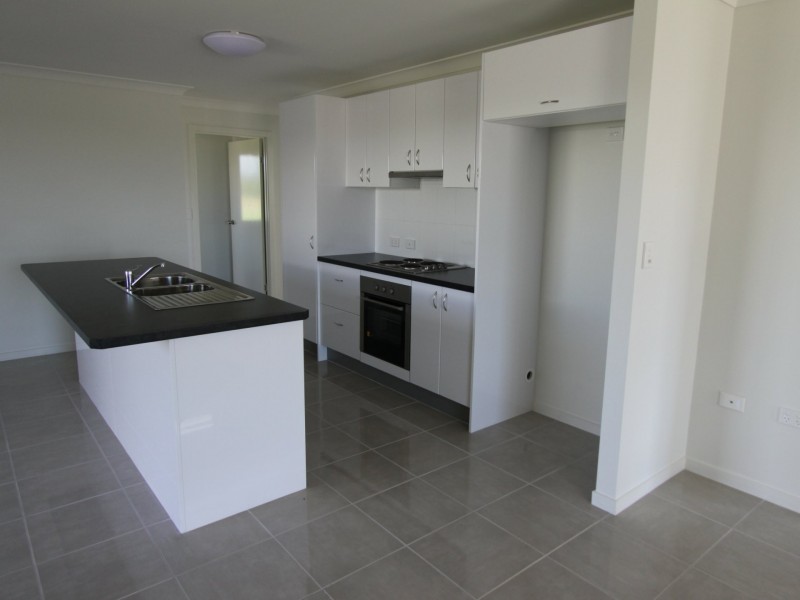 9 Newman Drive, Emerald QLD 4720