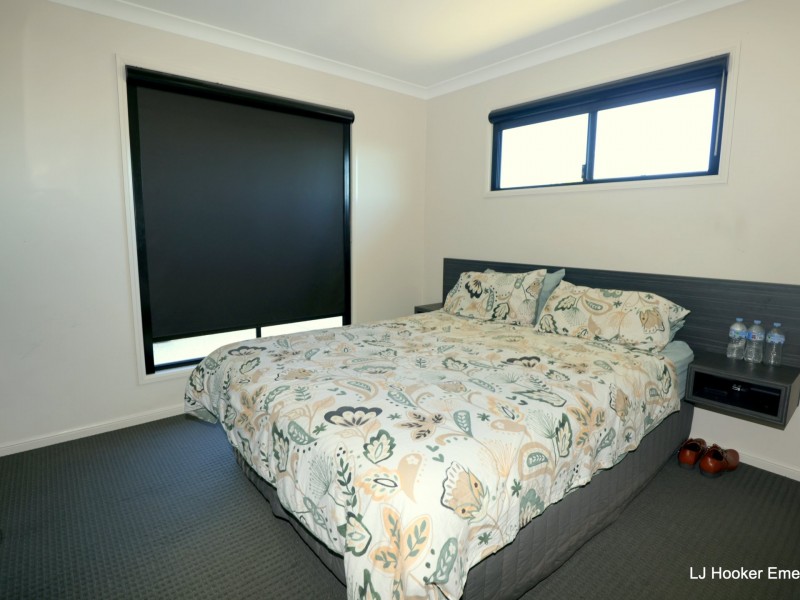 1/4 Parkway Street, Emerald QLD 4720