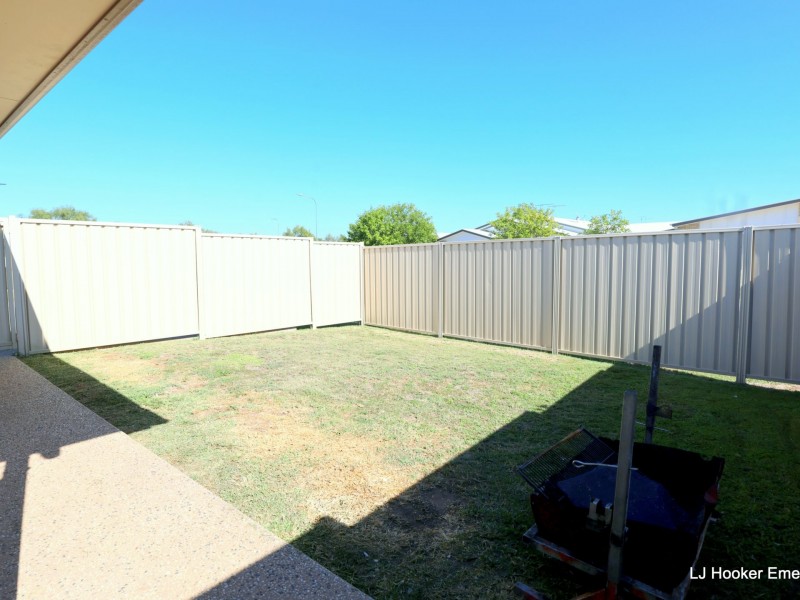 1/4 Parkway Street, Emerald QLD 4720