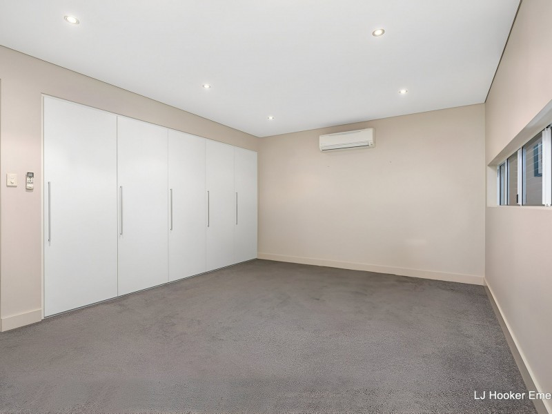 12 Carrington Place, Emerald QLD 4720