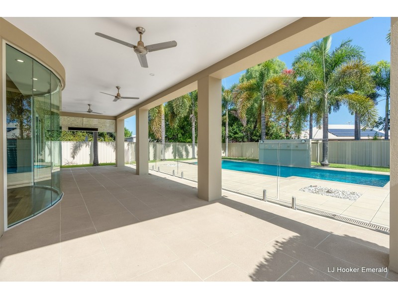 12 Carrington Place, Emerald QLD 4720