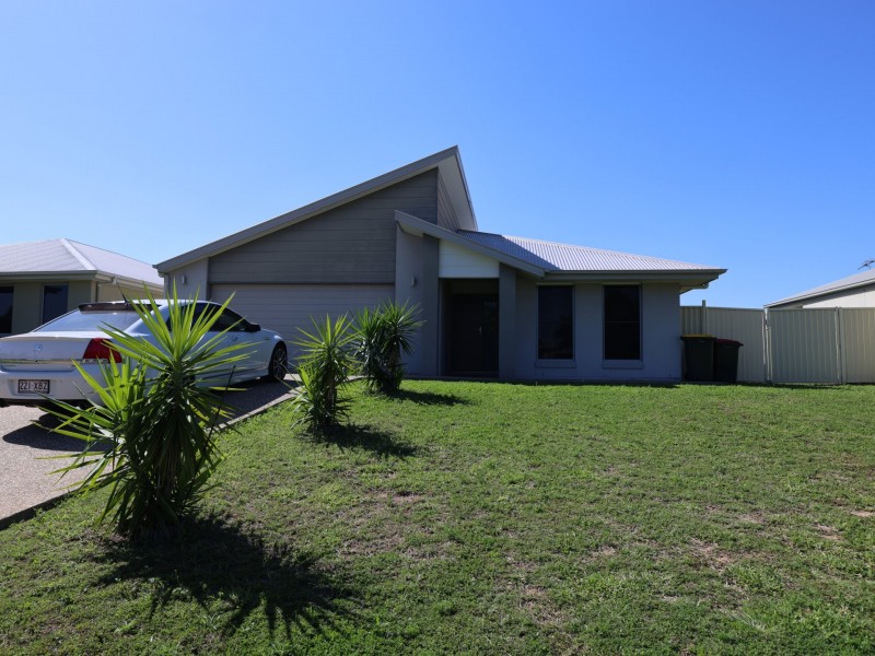87 Loch Street, Emerald QLD 4720