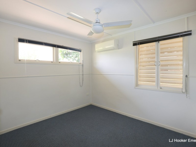 16 Racecourse Road, Emerald QLD 4720
