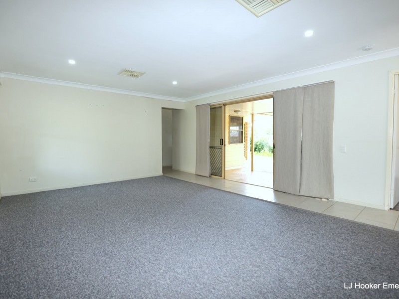 2 Chalmers Cres, Emerald QLD 4720