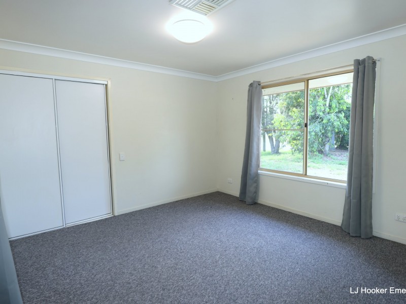 2 Chalmers Cres, Emerald QLD 4720