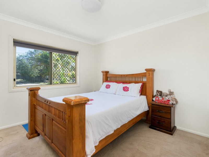 5 Clark Drive, Emerald QLD 4720