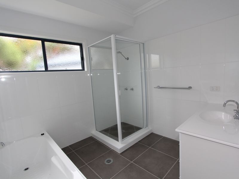 8 Peggy Court, Emerald QLD 4720