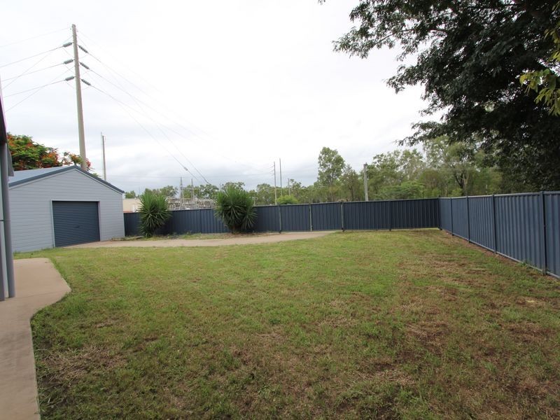 8 Peggy Court, Emerald QLD 4720