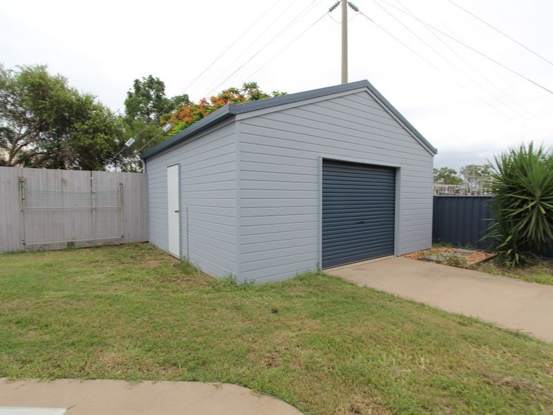 8 Peggy Court, Emerald QLD 4720