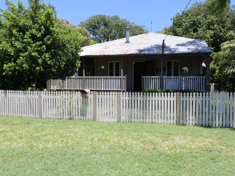 79 Anakie Street, Emerald QLD 4720