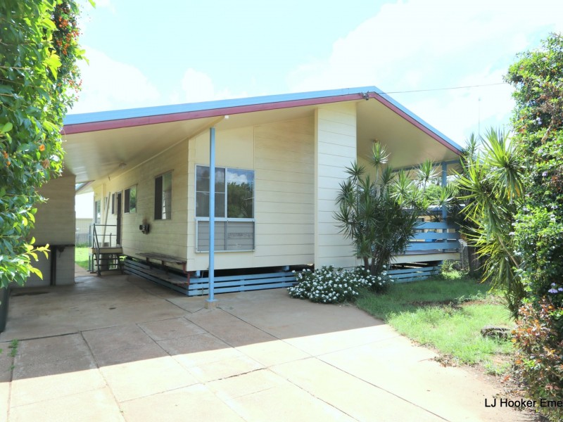 14 Mclean Street, Capella QLD 4723