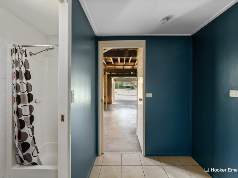 23 Colleen Avenue, Emerald QLD 4720