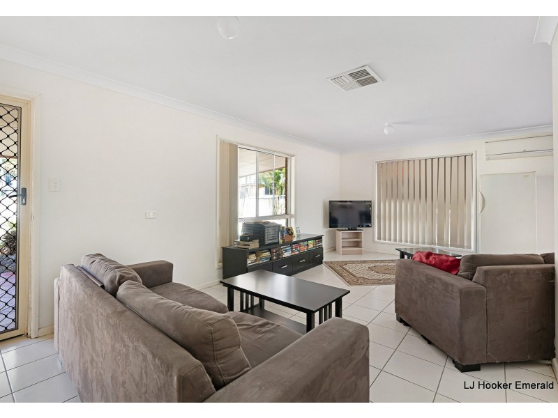 110 Gray Street, Emerald QLD 4720