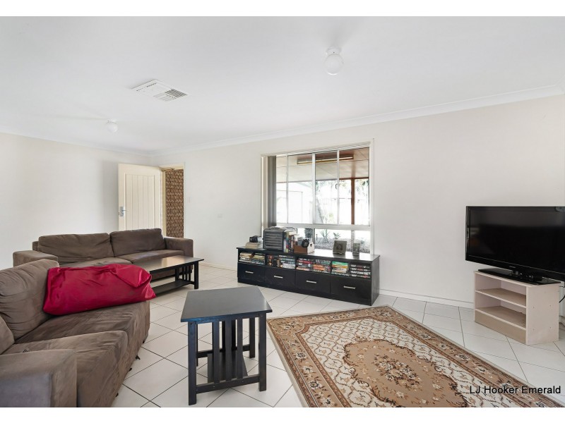 110 Gray Street, Emerald QLD 4720