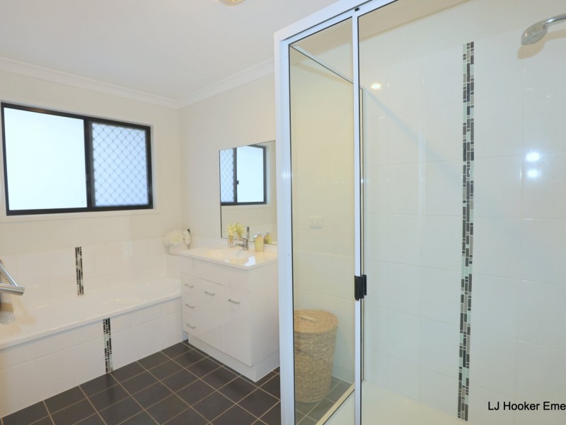 Unit 1/15 Whitney Street, Emerald QLD 4720