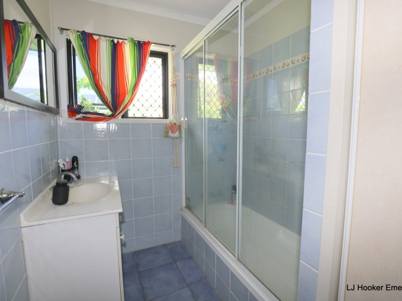 14 Sapphire Ave, Emerald QLD 4720