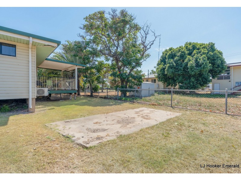 14 Sapphire Ave, Emerald QLD 4720