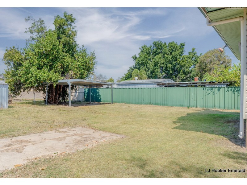 14 Sapphire Ave, Emerald QLD 4720