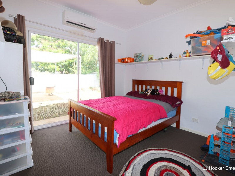 6 Wilby Place, Emerald QLD 4720