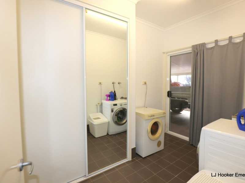 6 Wilby Place, Emerald QLD 4720