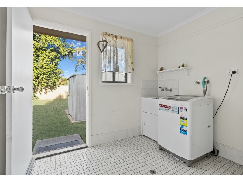 9 Wilby Place, Emerald QLD 4720