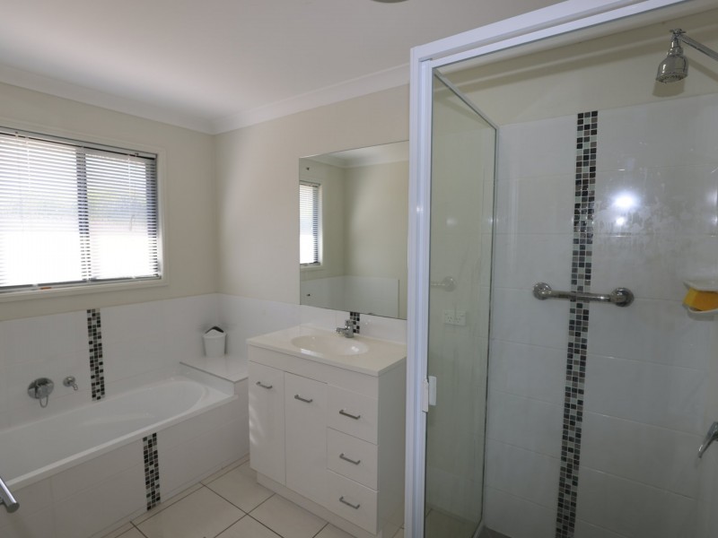 144 Opal Street, Emerald QLD 4720