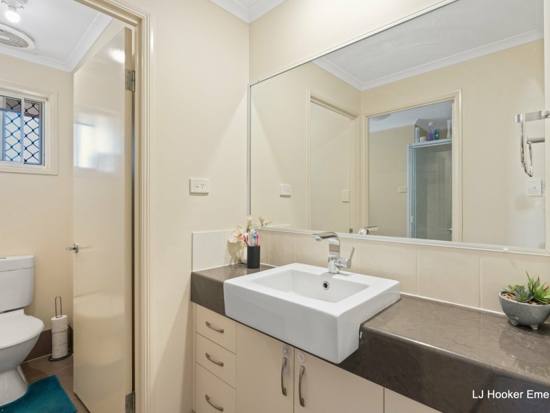 54 Park Avenue, Emerald QLD 4720
