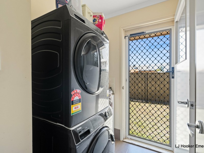 54 Park Avenue, Emerald QLD 4720