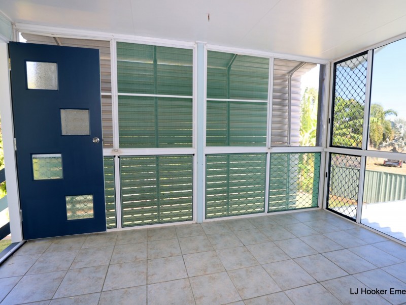 15 Roseanne Road, Emerald QLD 4720