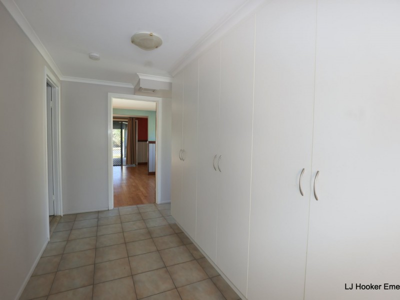 15 Roseanne Road, Emerald QLD 4720