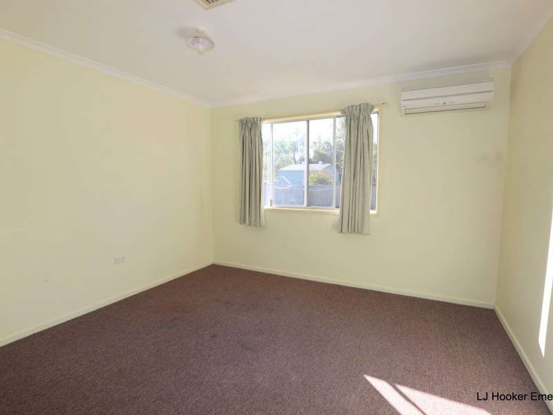 116 Opal Street, Emerald QLD 4720