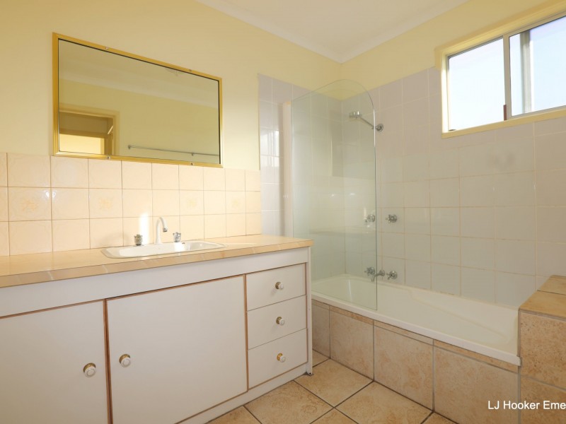 116 Opal Street, Emerald QLD 4720