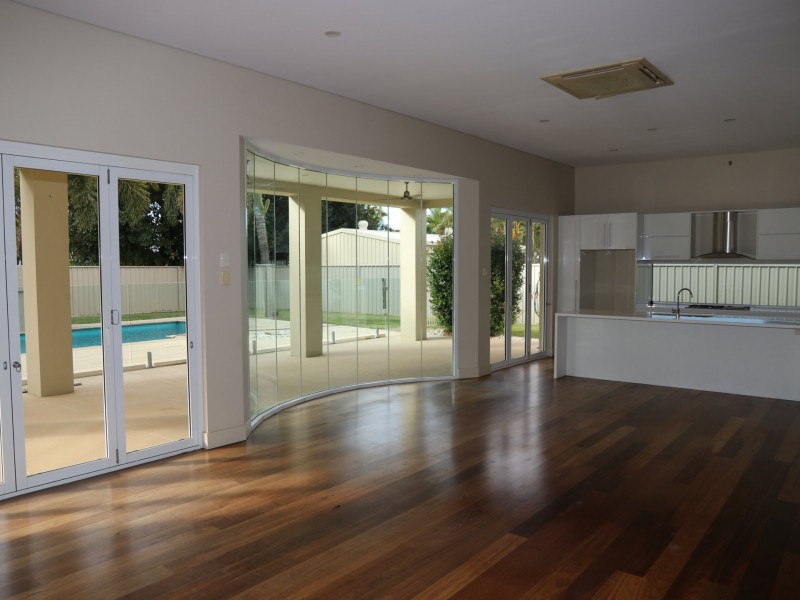 12 Carrington Place, Emerald QLD 4720