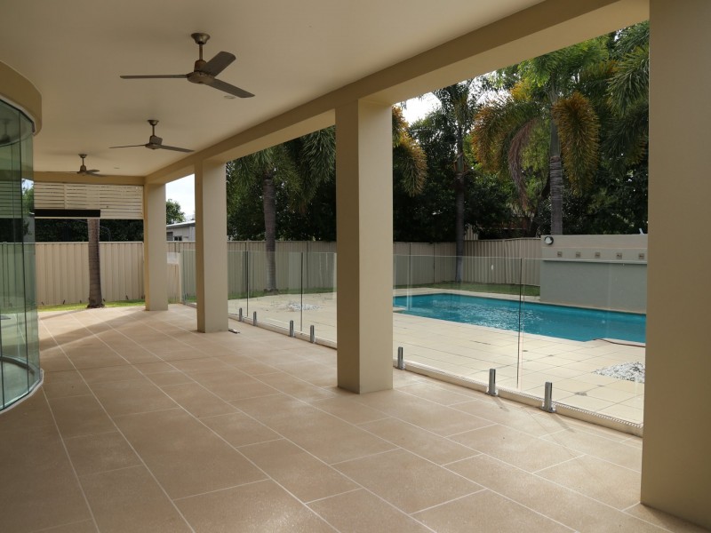 12 Carrington Place, Emerald QLD 4720