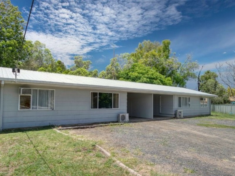 Unit 1/31 Martin Place, Emerald QLD 4720