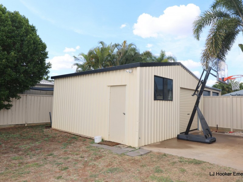 15 Coldstream Street, Emerald QLD 4720