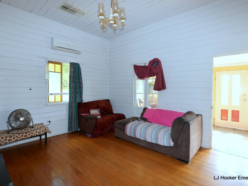 34 Retro St, Emerald QLD 4720